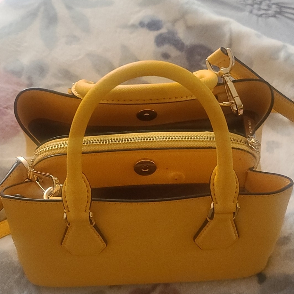Bag - Picture 3 of 6